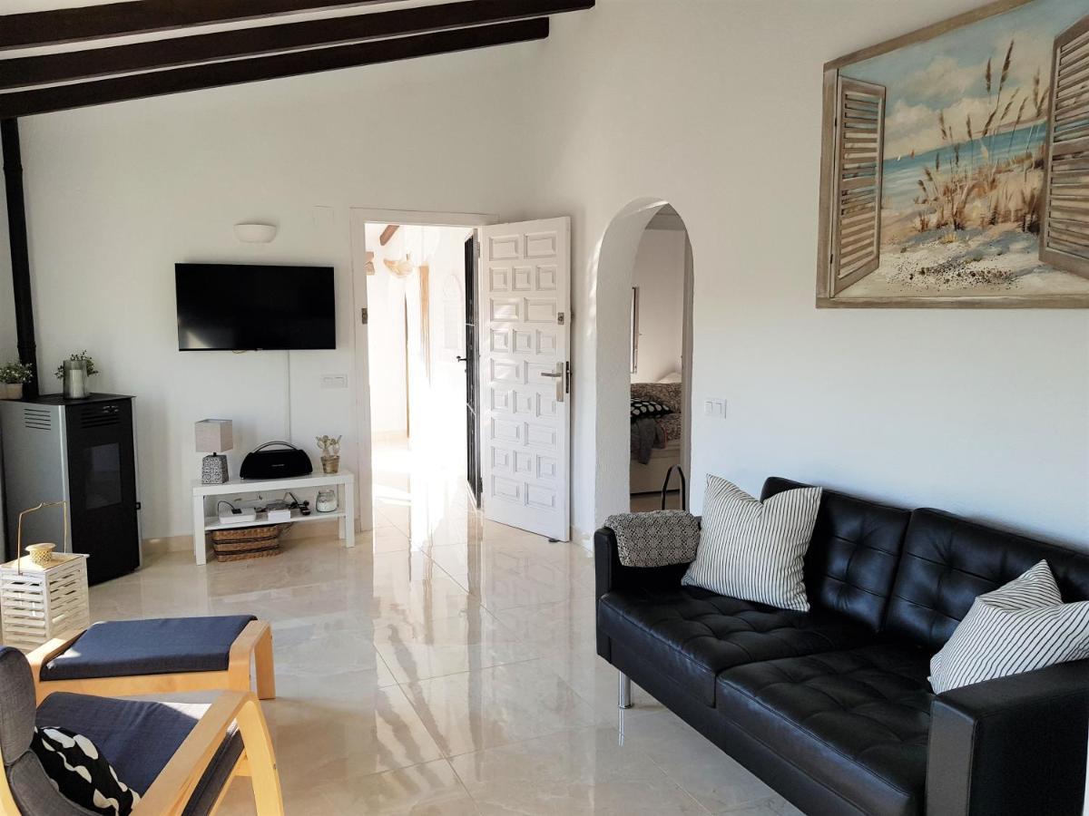 Neu Renovierte Villa Mit Privatem Pool Fusslaeufig Zum Meer ベニッサ エクステリア 写真