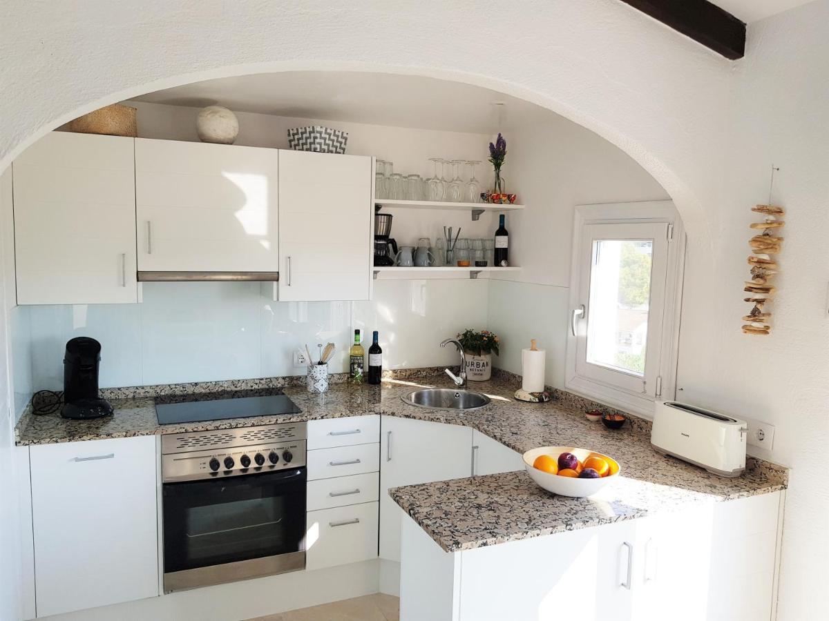 Neu Renovierte Villa Mit Privatem Pool Fusslaeufig Zum Meer ベニッサ エクステリア 写真